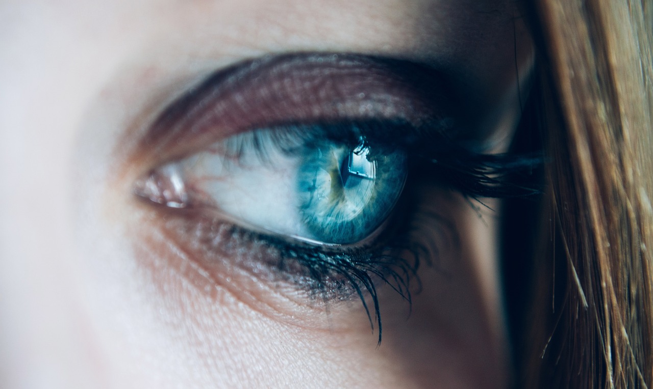 entdecken sie die bedeutung und vielfalt von gesichtsausdrücken. erfahren sie, wie mimik unsere emotionen und kommunikationsfähigkeiten beeinflusst und welche rolle sie in verschiedenen kulturen spielt.