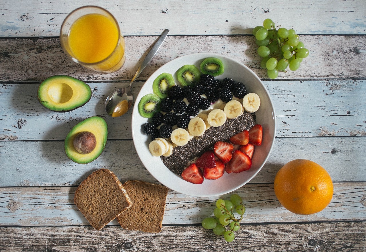 entdecken sie gesunde frühstücksideen, die lecker, ausgewogen und einfach zuzubereiten sind. starten sie energiegeladen in den tag mit nahrhaften rezepten und tipps für ein gesundes frühstück.