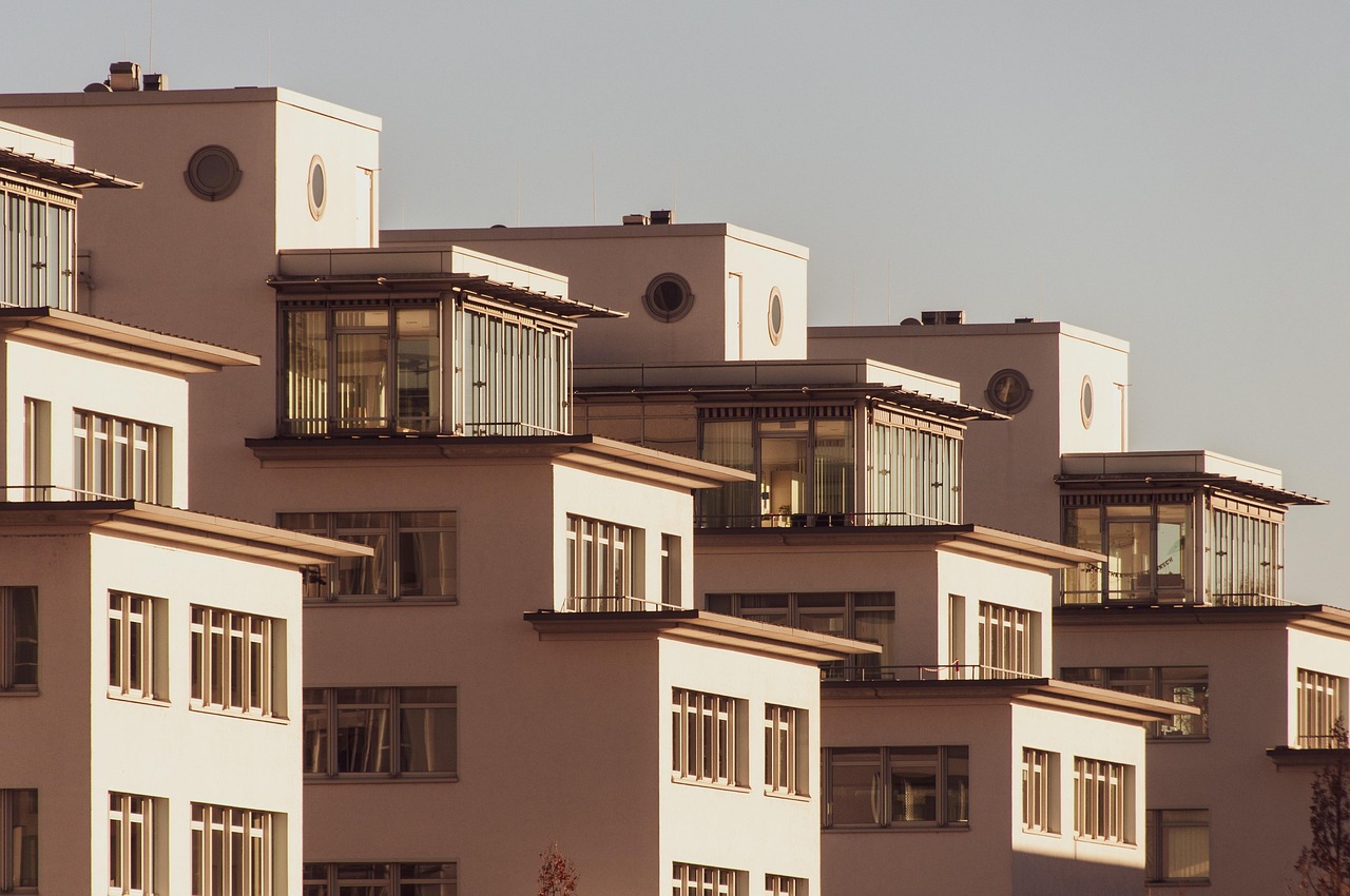 entdecken sie aktuelle trends und entwicklungen auf dem immobilienmarkt. informieren sie sich über preise, kauf- und mietoptionen sowie wichtige tipps rund um immobilien in deutschland.